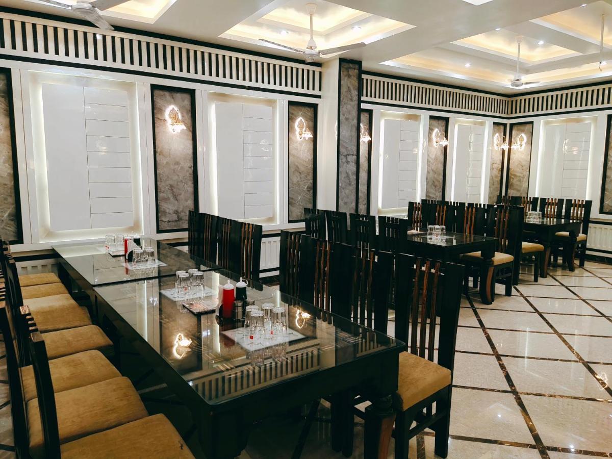 Hotel The Shree Jee Palace Mirzāpur Dış mekan fotoğraf