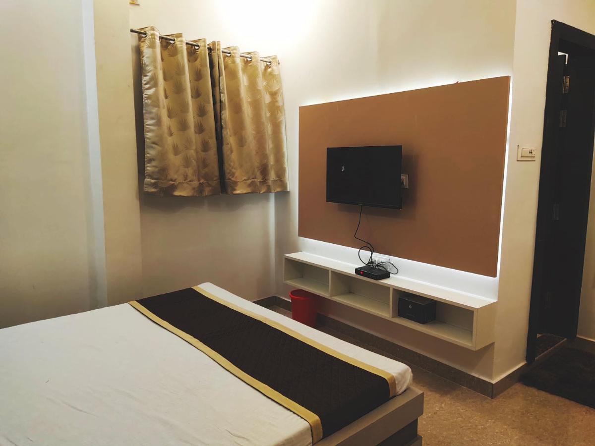 Hotel The Shree Jee Palace Mirzāpur Dış mekan fotoğraf