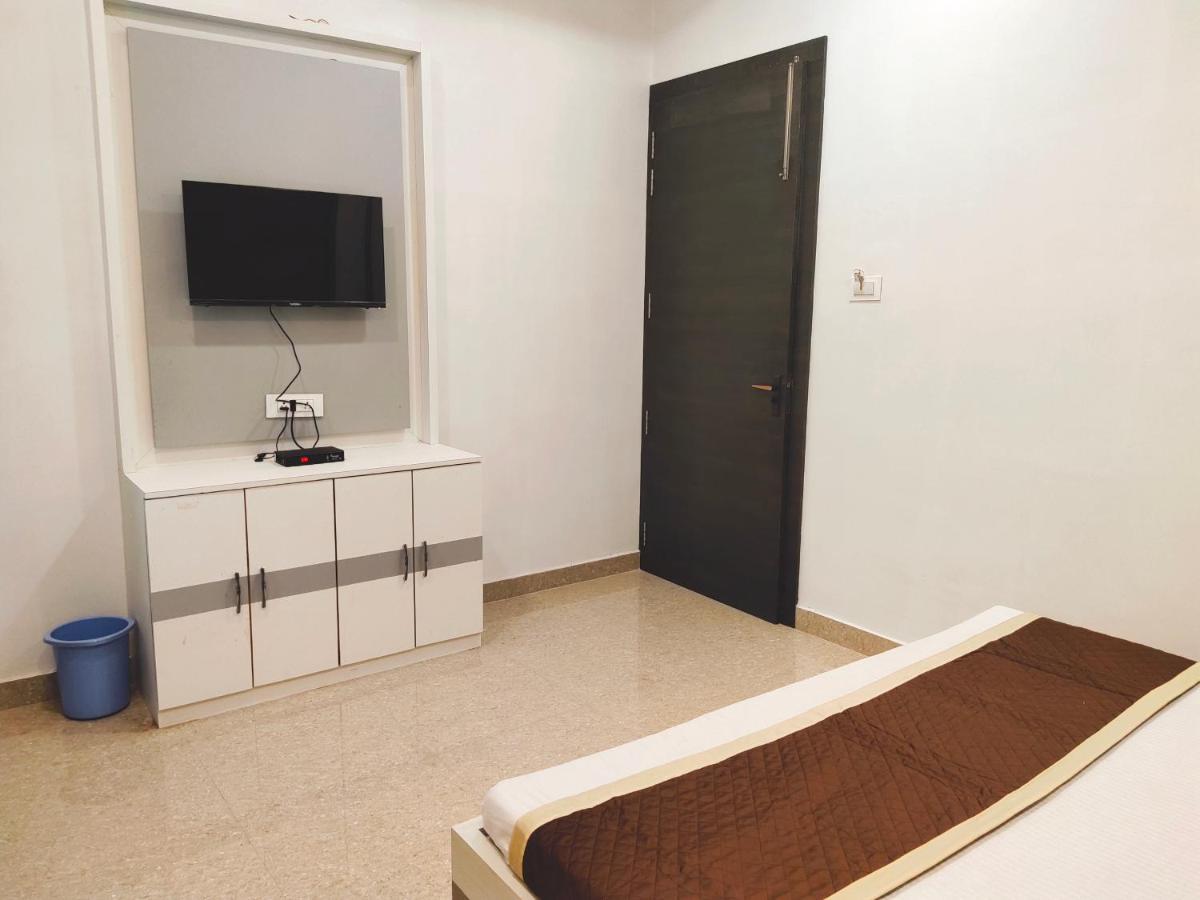 Hotel The Shree Jee Palace Mirzāpur Dış mekan fotoğraf