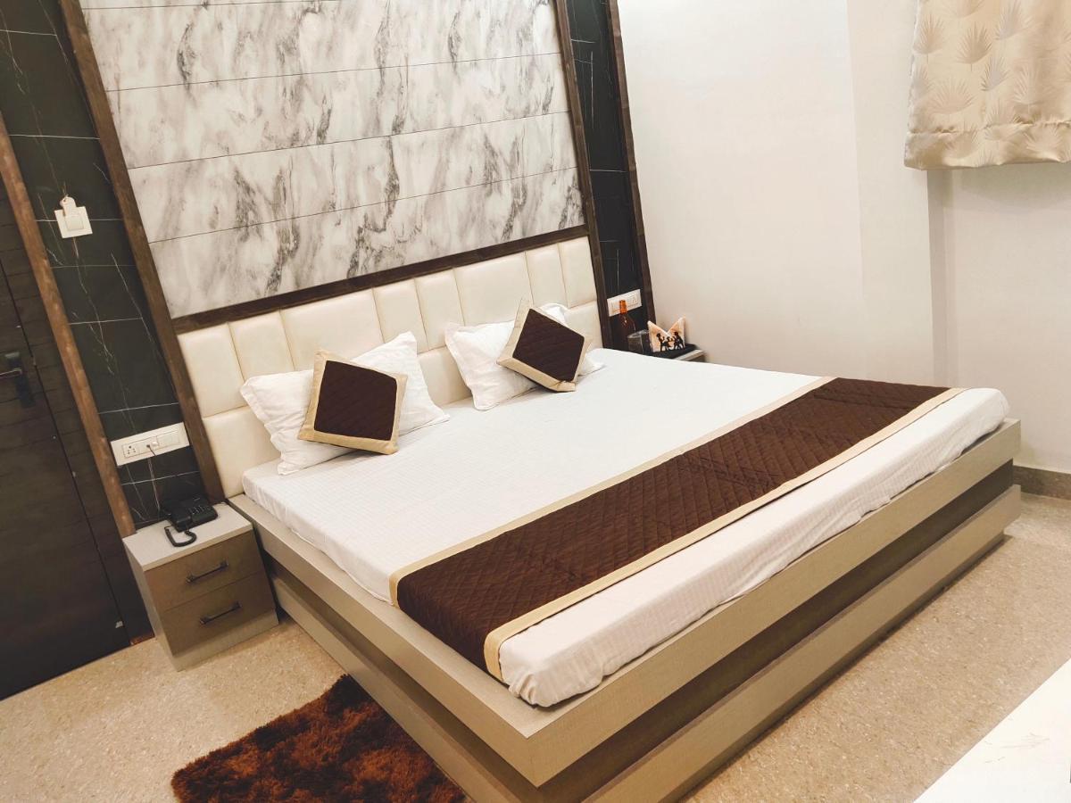 Hotel The Shree Jee Palace Mirzāpur Dış mekan fotoğraf