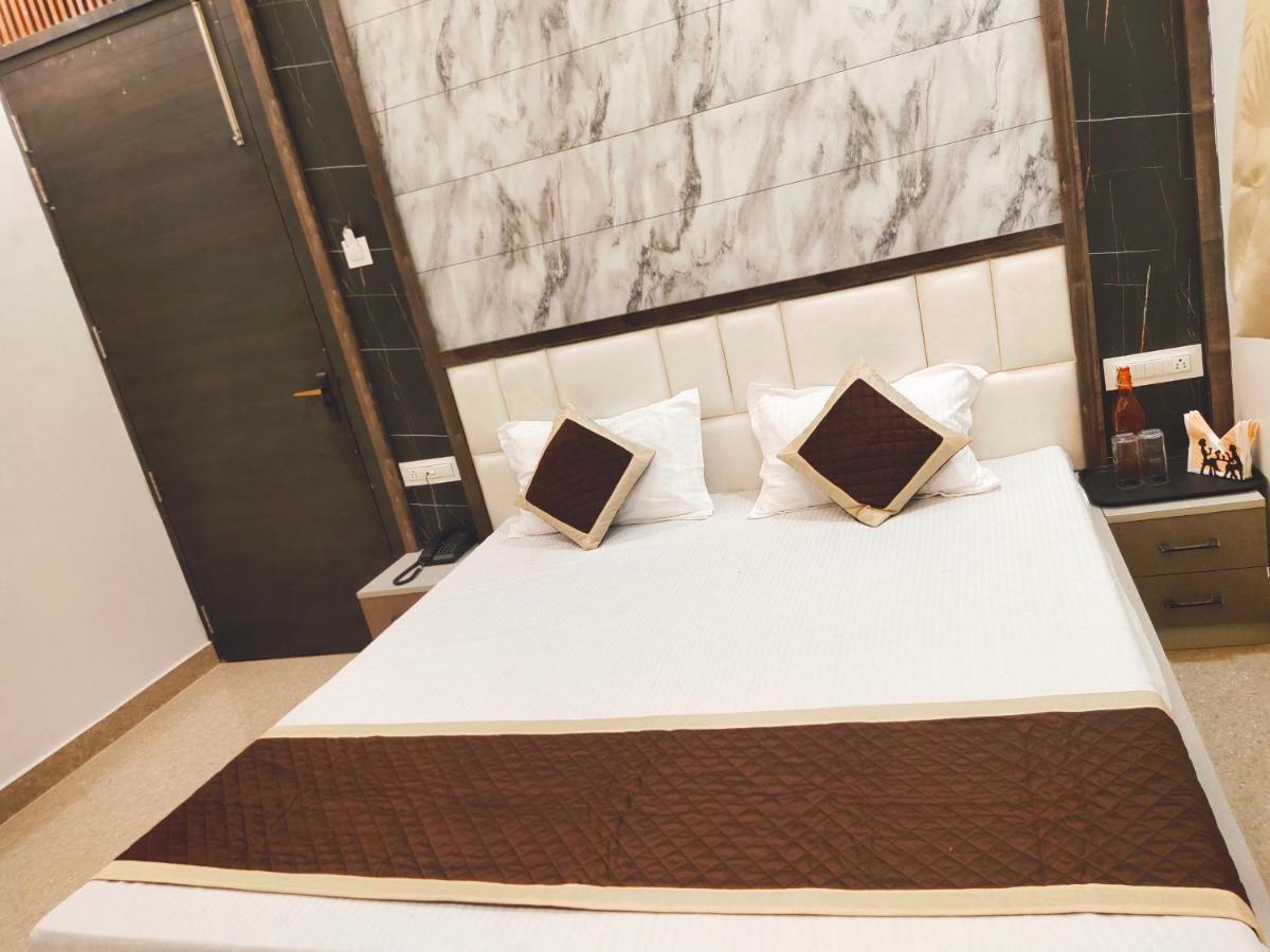 Hotel The Shree Jee Palace Mirzāpur Dış mekan fotoğraf