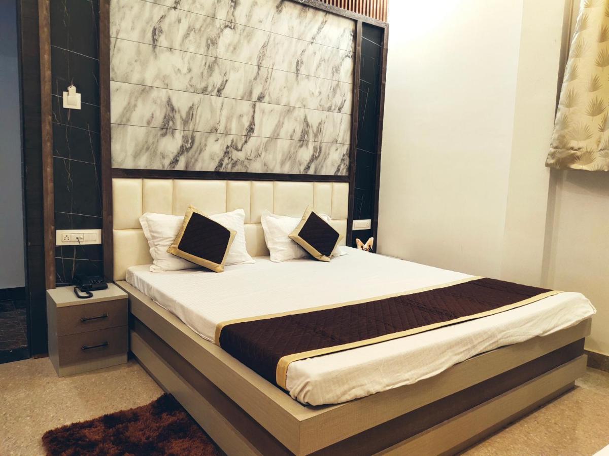 Hotel The Shree Jee Palace Mirzāpur Dış mekan fotoğraf