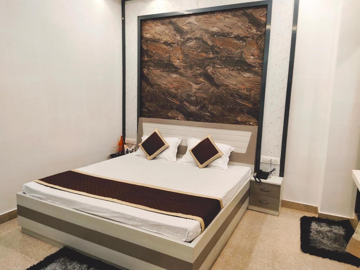 Hotel The Shree Jee Palace Mirzāpur Dış mekan fotoğraf