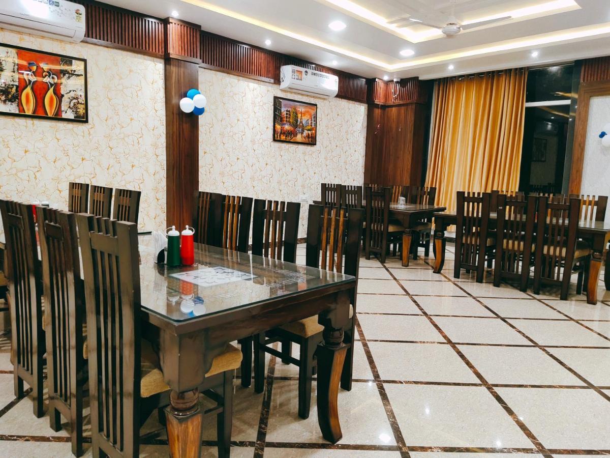 Hotel The Shree Jee Palace Mirzāpur Dış mekan fotoğraf