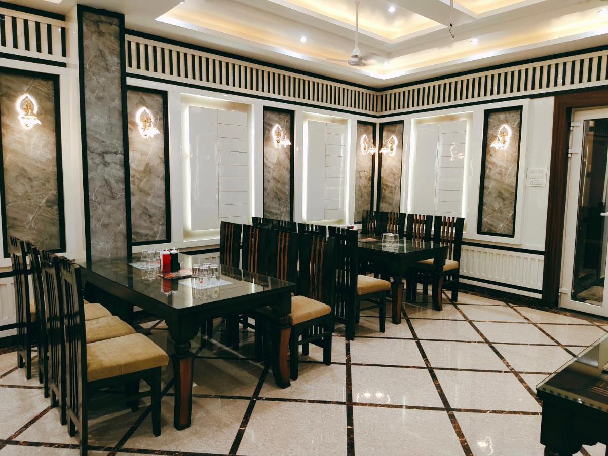 Hotel The Shree Jee Palace Mirzāpur Dış mekan fotoğraf